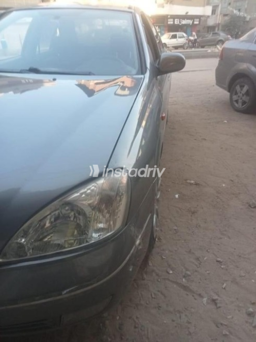 Nissan Sunny 2015 Dark Gray Automatic Used for Sale in Tanta - 4