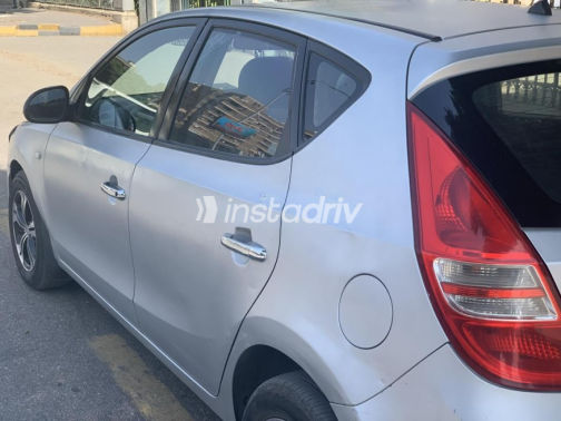هيونداي I30 2009 فضي يدوي مستعملة للبيع في الدقى - 3
