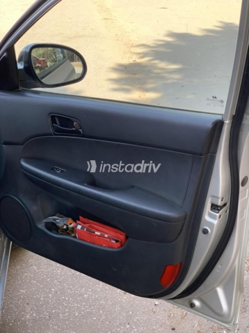 هيونداي I30 2009 فضي يدوي مستعملة للبيع في الدقى - 10