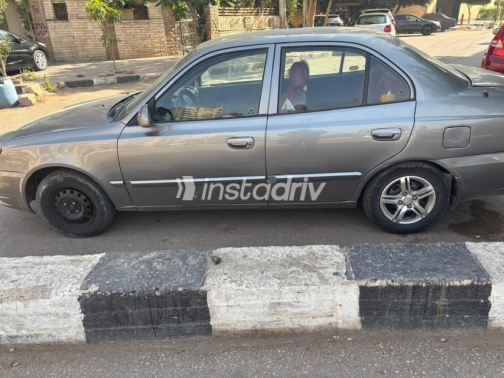 Hyundai Verna 2007 Silver Manual Used for Sale in Cairo - 3