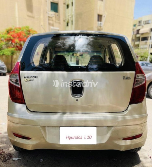 هيونداي I10 2012 ذهبي أوتوماتيك مستعملة للبيع في مدينة نصر - 10