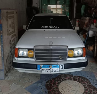 Mercedes 220 1986 White Automatic Used for Sale in Mit Ghamr