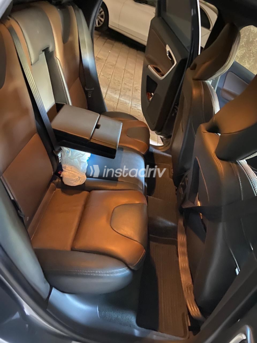 Volvo XC60 2017 Gray Automatic Used for Sale in Sheraton - 7
