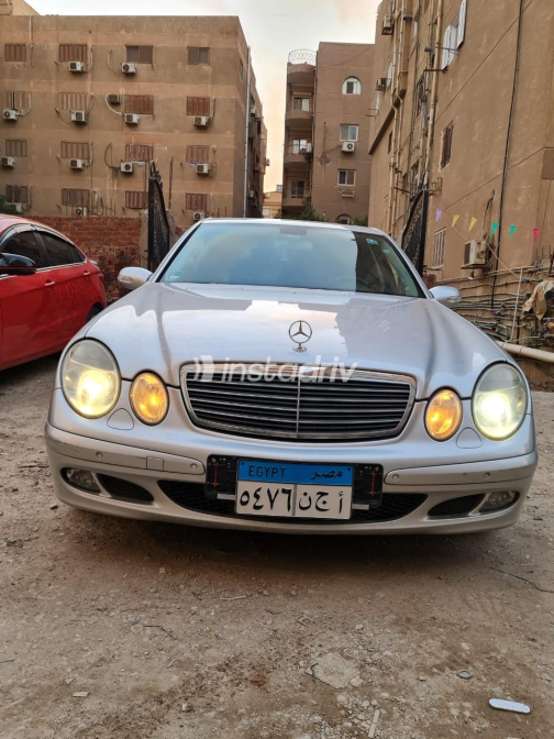 Mercedes E 200 2005 Silver Automatic Used for Sale in Mokattam - 5