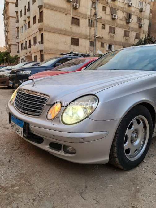 Mercedes E 200 2005 Silver Automatic Used for Sale in Mokattam - 7