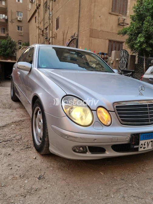 Mercedes E 200 2005 Silver Automatic Used for Sale in Mokattam - 8