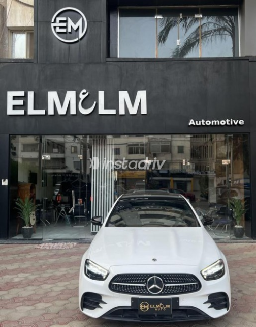 مرسيدس E 200 2022 أبيض أوتوماتيك مستعملة للبيع في القاهرة - 2