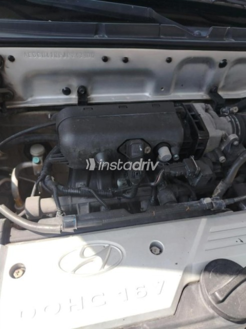Hyundai Verna 2018 Silver Manual Used for Sale in Cairo - 3