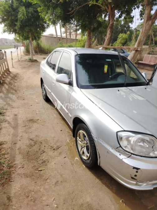 Hyundai Verna 2018 Silver Manual Used for Sale in Cairo - 10