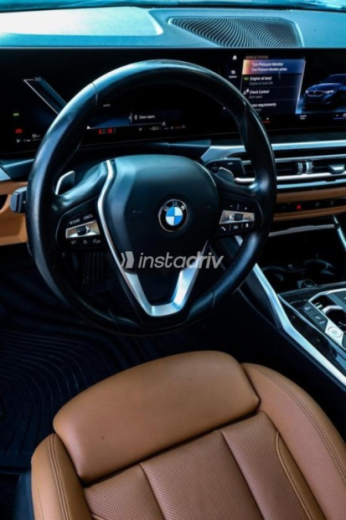 بي ام دبليو 320 2024 أزرق غامق أوتوماتيك مستعملة للبيع في مدينتى - 8