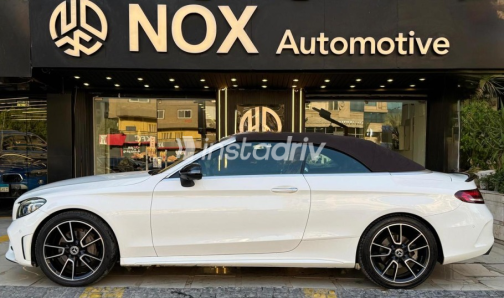 Mercedes C 200 2019 White Automatic Used for Sale in Nasr city - 7