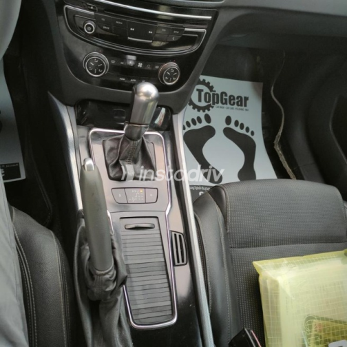 Peugeot 508 2015 Gray Automatic Used for Sale in Giza - 6