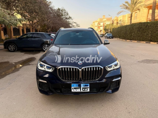 بي ام دبليو X5 2023 أزرق أوتوماتيك مستعملة للبيع في القاهرة - 2