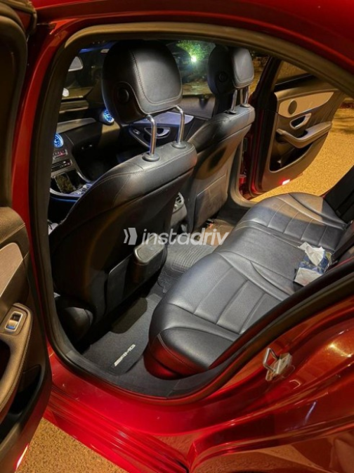 Mercedes C 180 2015 Dark Red Automatic Used for Sale in Cairo - 4