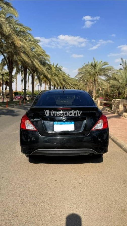 Nissan Sunny 2023 Black Automatic Used for Sale in Cairo - 6