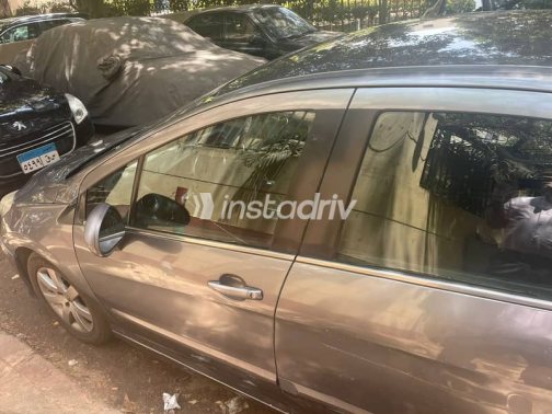 Peugeot 408 2012 Gray Automatic Used for Sale in Zamalek - 2