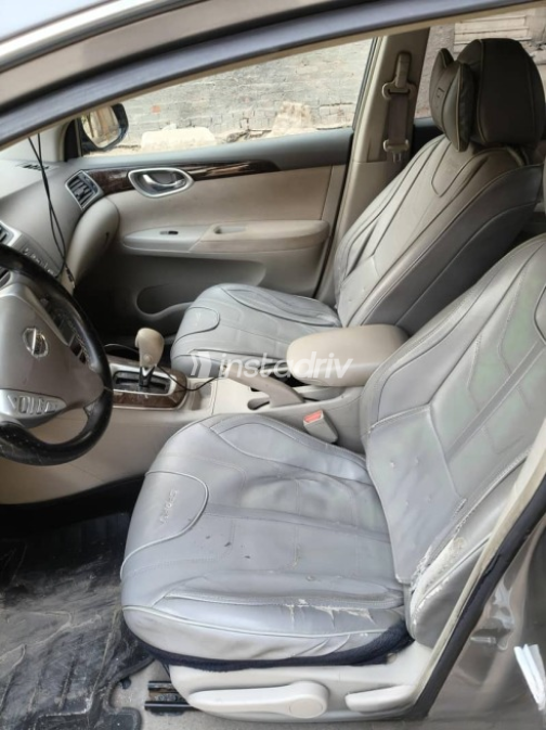 Nissan Sentra 2022 Silver Automatic Used for Sale in Cairo - 8