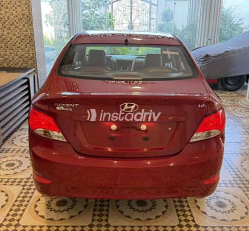 Hyundai Accent 2019 Red Automatic Used for Sale in Greater Cairo ( Cairo + Giza) - 5
