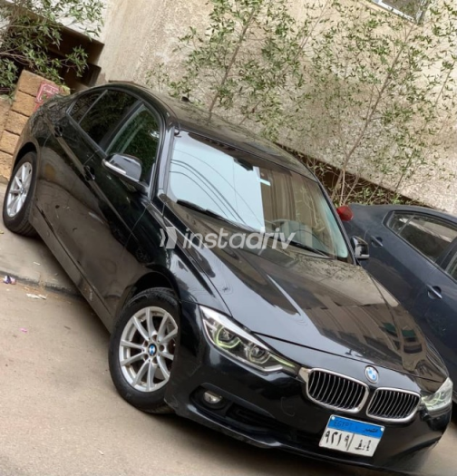 بي ام دبليو 318 2018 أسود أوتوماتيك مستعملة للبيع في مصر الجديدة - 1