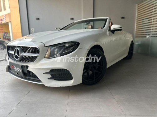 Mercedes E 200 2018 White Automatic Used for Sale in Cairo - 2