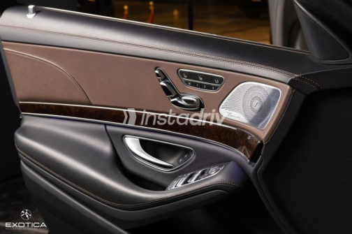 Mercedes S 560 2019 Black Automatic Used for Sale in Cairo - 9