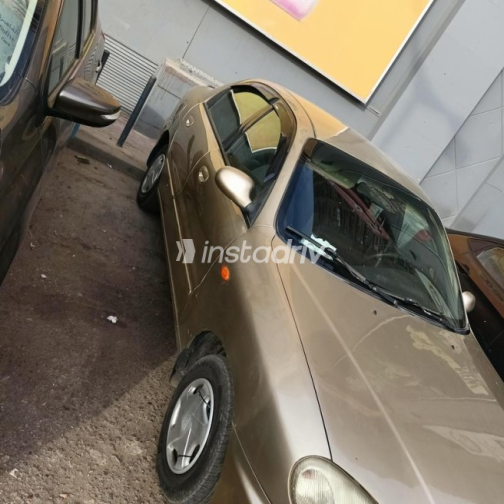 Daewoo Lanos 2001 Gold Automatic Used for Sale in Nasr city - 2