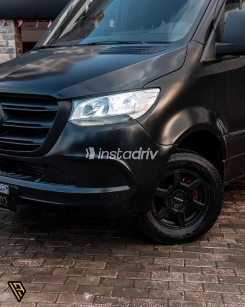 Mercedes Viano 2022 Black Manual Used for Sale in Cairo - 2