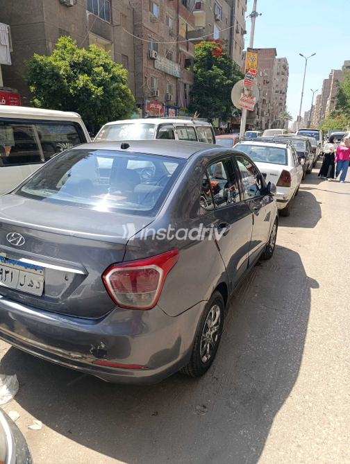 Hyundai I10 2015 Gray Automatic Used for Sale in Maadi - 4