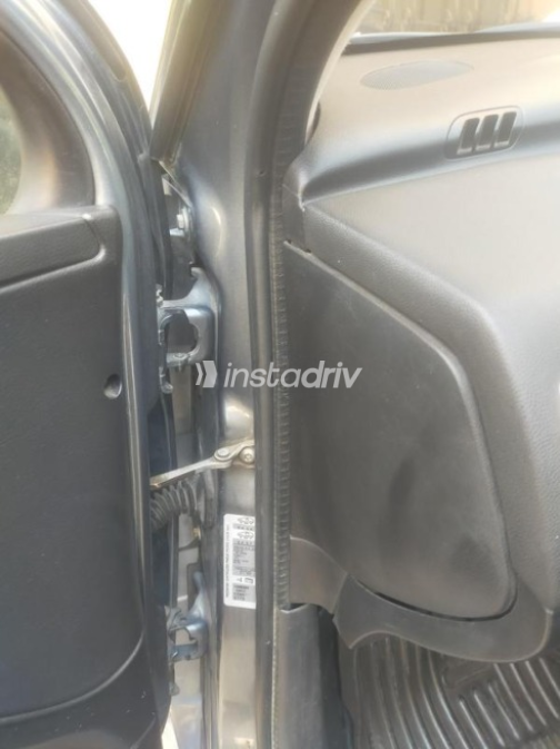 بيجو 207 SW 2007 رمادي غامق أوتوماتيك مستعملة للبيع في 6 أكتوبر - 4