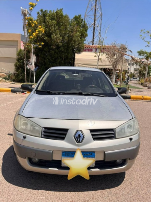 Renault Megane 2006 Silver Automatic Used for Sale in Giza - 3