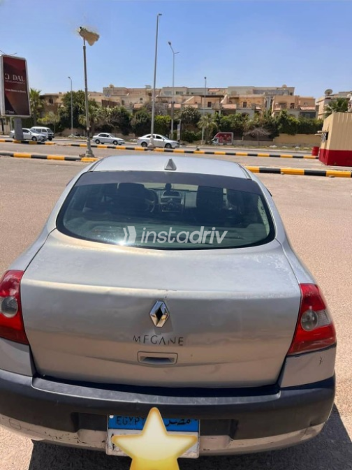 Renault Megane 2006 Silver Automatic Used for Sale in Giza - 8
