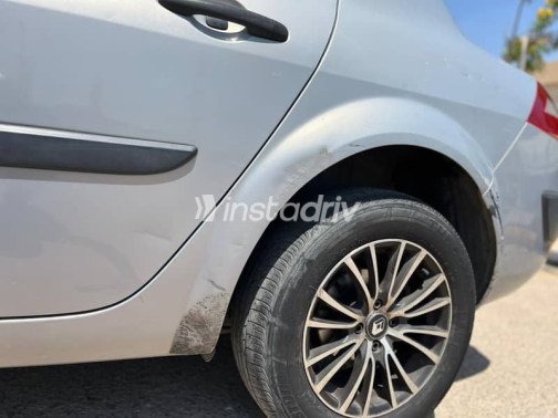 Renault Megane 2006 Silver Automatic Used for Sale in Giza - 10
