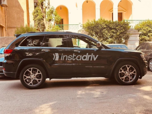 Jeep Grand Cherokee 2020 Black Automatic Used for Sale in Mohandessin - 1