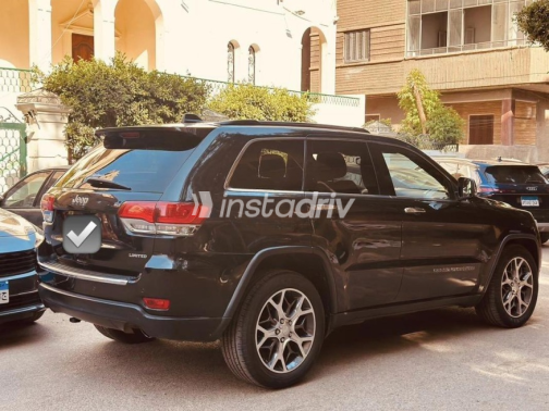 Jeep Grand Cherokee 2020 Black Automatic Used for Sale in Mohandessin - 2