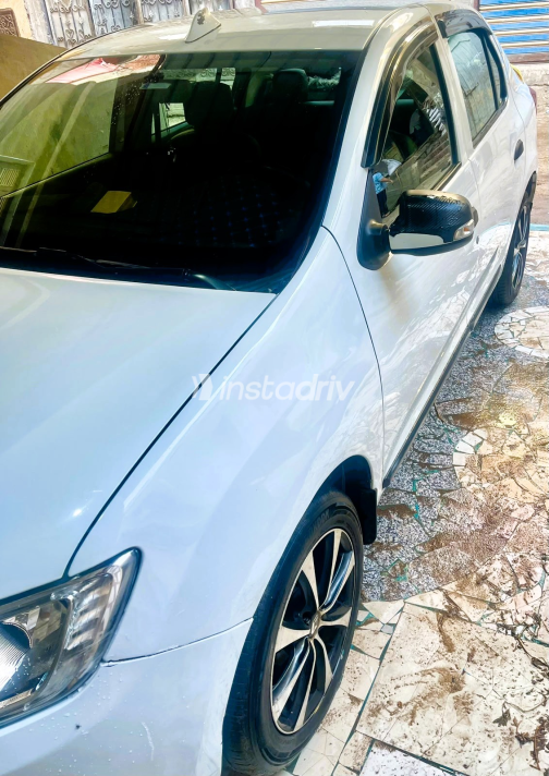 Renault Logan 2020 White Automatic Used for Sale in Dakahlia - 2