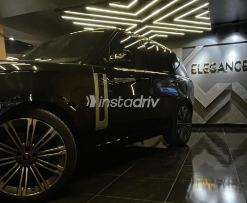 Land Rover Range Rover Vogue 2024 Dark Blue Automatic Used for Sale in Mohandessin - 6