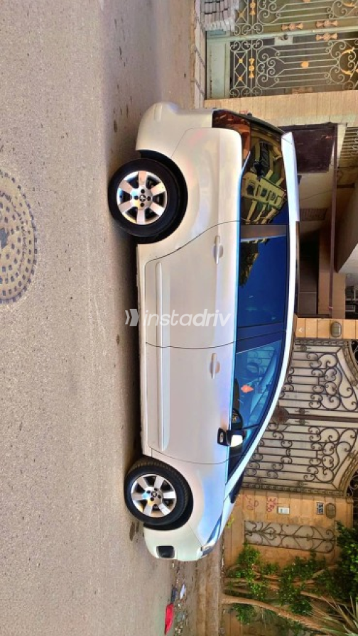 Peugeot 5008 2016 White Automatic Used for Sale in Giza - 1