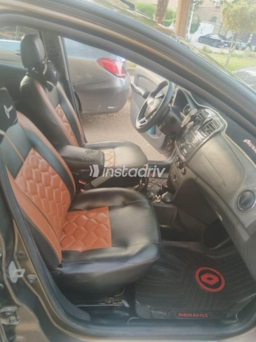 Renault Logan 2018 White Manual Used for Sale in Greater Cairo ( Cairo + Giza) - 7