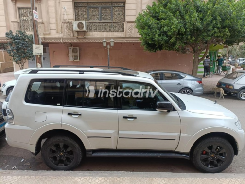 Mitsubishi Pajero 2022 White Automatic Used for Sale in Heliopolis - 5