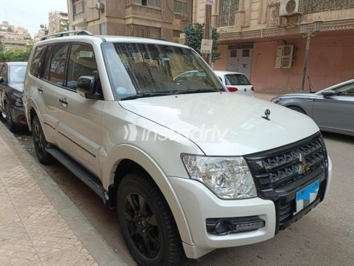 Mitsubishi Pajero 2022 White Automatic Used for Sale in Heliopolis - 6