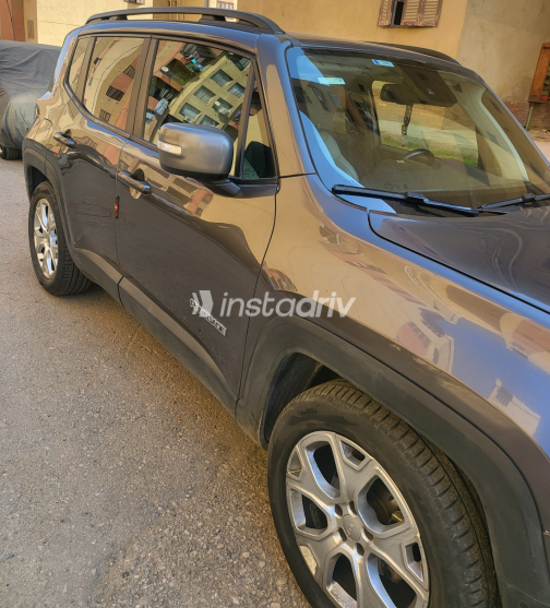 Jeep Renegade 2021 Gray Automatic Used for Sale in Mokattam - 3