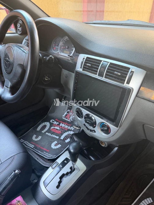 Chevrolet Optra 2012 White Automatic Used for Sale in Cairo - 7