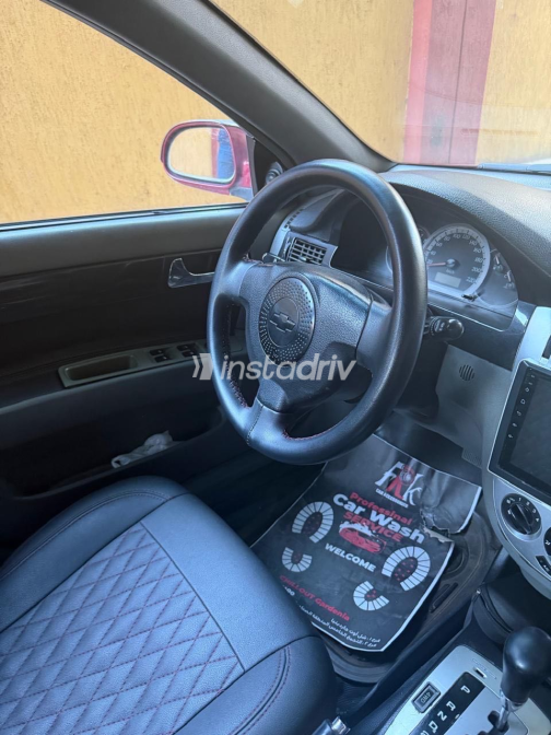 Chevrolet Optra 2012 White Automatic Used for Sale in Cairo - 8
