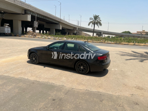 Audi A4 2010 Black Automatic Used for Sale in Giza - 10