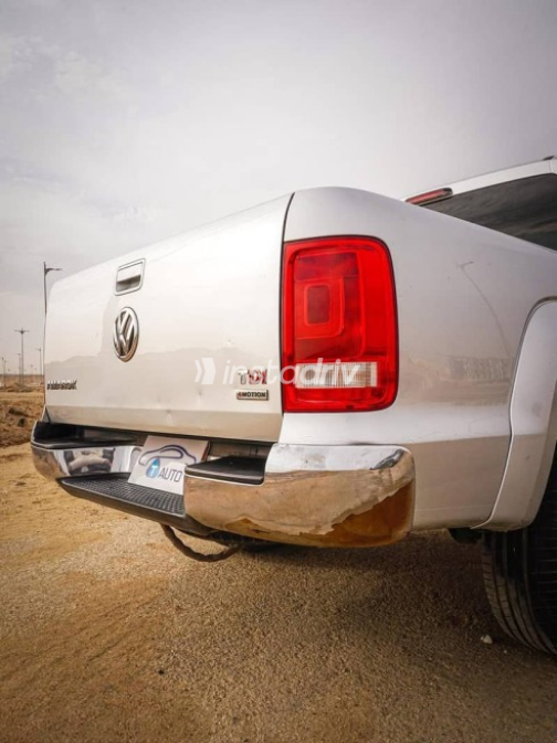 Volkswagen Amarok 2011 Silver Manual Used for Sale in Cairo - 5