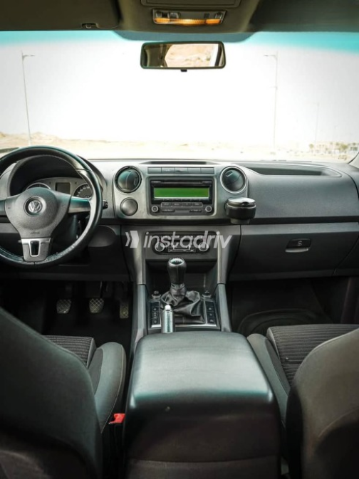 Volkswagen Amarok 2011 Silver Manual Used for Sale in Cairo - 8