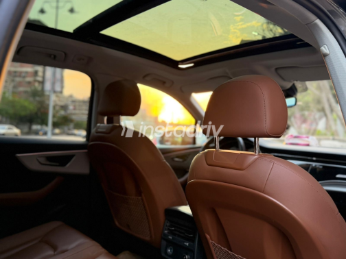 Audi Q7 2022 Gray Automatic Used for Sale in Cairo - 5