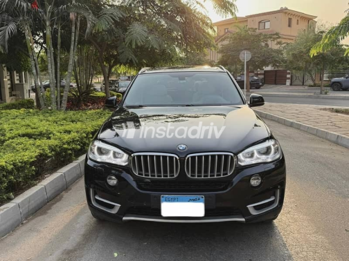 بي ام دبليو X5 2015 أسود أوتوماتيك مستعملة للبيع في مدينتى - 1