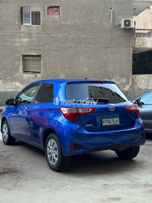 Toyota Yaris 2019 Dark Blue Manual Used for Sale in Nasr city - 3