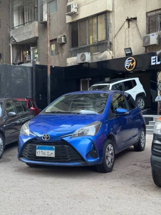 Toyota Yaris 2019 Dark Blue Manual Used for Sale in Nasr city